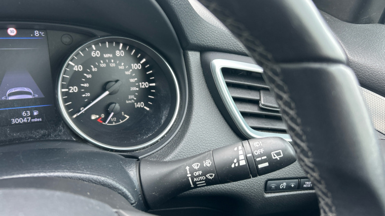 Nissan Qashqai 1.3 DiG-T 160 Tekna+ 5dr Petrol Hatchback